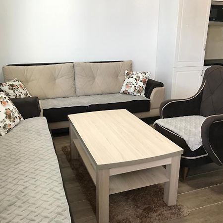 Apartmani Belma Dobra Voda Ngoại thất bức ảnh