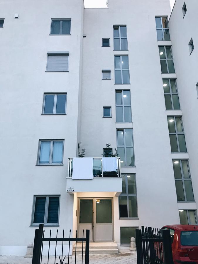 Apartmani Belma Dobra Voda Ngoại thất bức ảnh