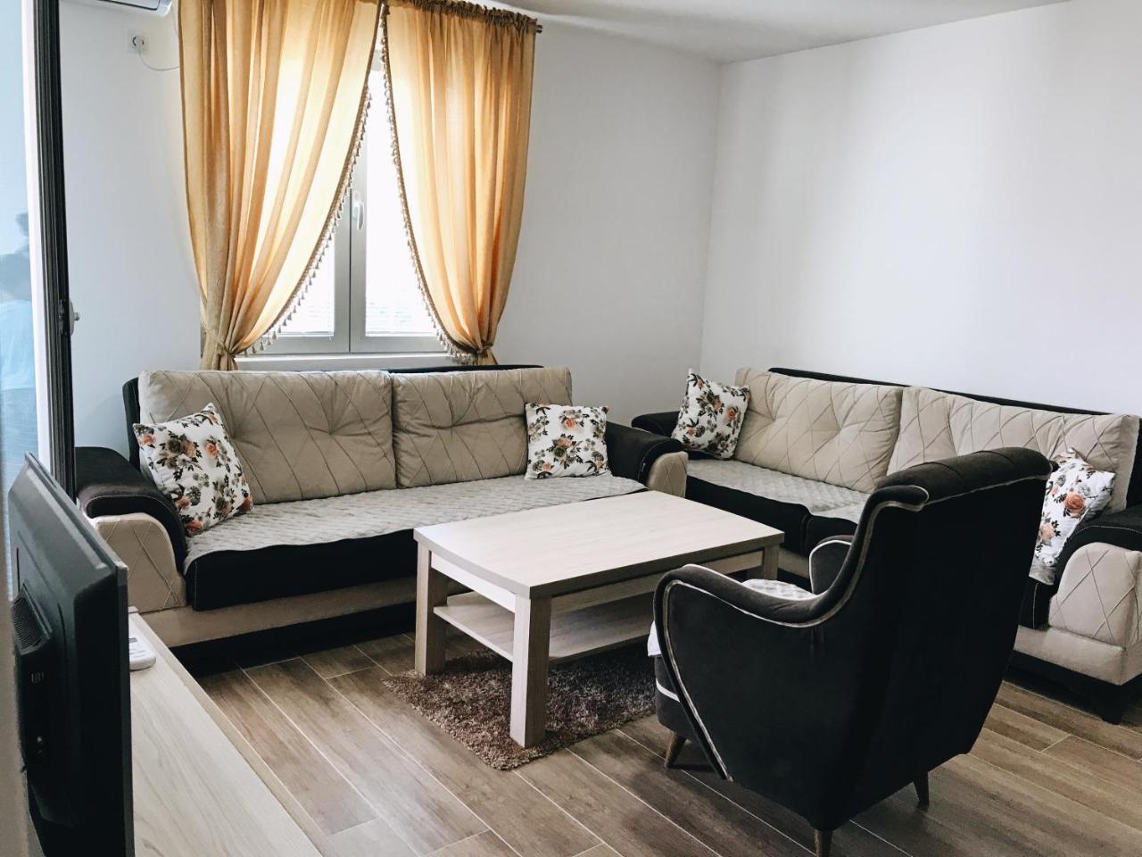 Apartmani Belma Dobra Voda Ngoại thất bức ảnh